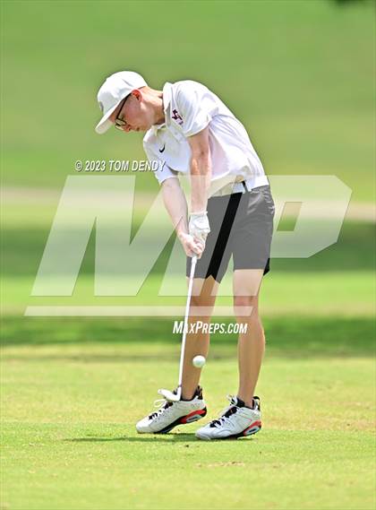 Thumbnail 2 in UIL 3A State Championships photogallery.