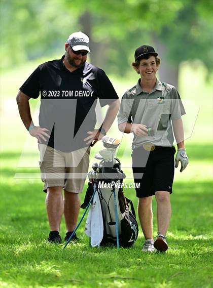 Thumbnail 2 in UIL 3A State Championships photogallery.