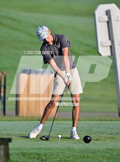 Thumbnail 1 in UIL 3A State Championships photogallery.