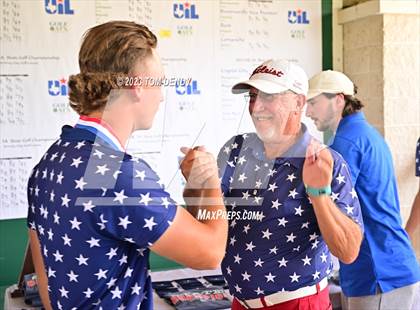 Thumbnail 3 in UIL 3A State Championships photogallery.