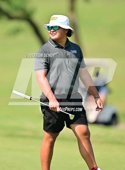 Thumbnail 1 in UIL 3A State Championships photogallery.