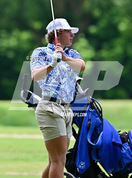 Thumbnail 1 in UIL 3A State Championships photogallery.