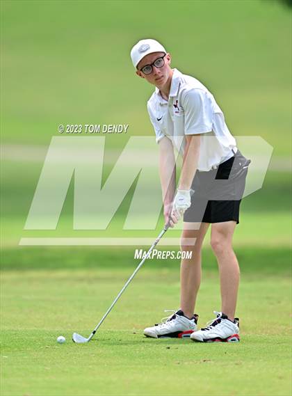 Thumbnail 1 in UIL 3A State Championships photogallery.