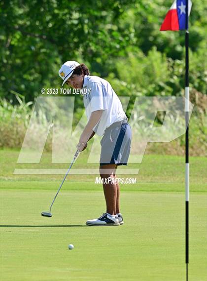 Thumbnail 3 in UIL 3A State Championships photogallery.