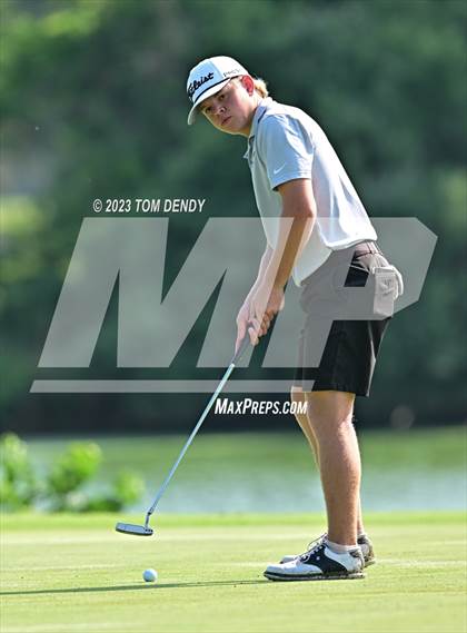 Thumbnail 1 in UIL 3A State Championships photogallery.