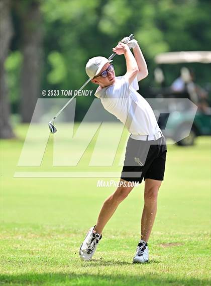 Thumbnail 1 in UIL 3A State Championships photogallery.
