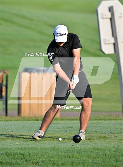 Thumbnail 1 in UIL 3A State Championships photogallery.
