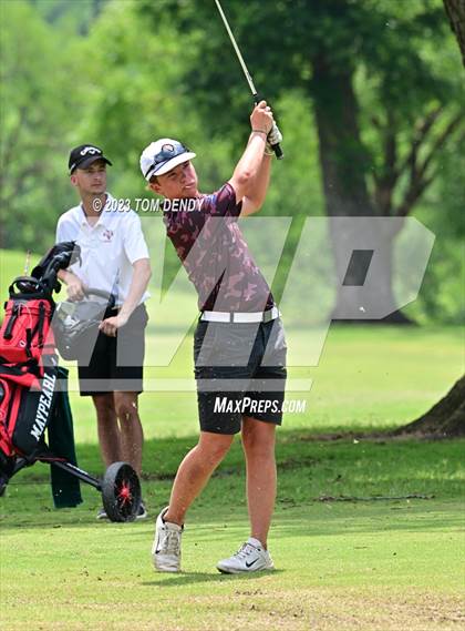 Thumbnail 1 in UIL 3A State Championships photogallery.