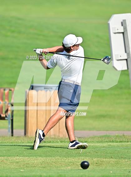 Thumbnail 1 in UIL 3A State Championships photogallery.