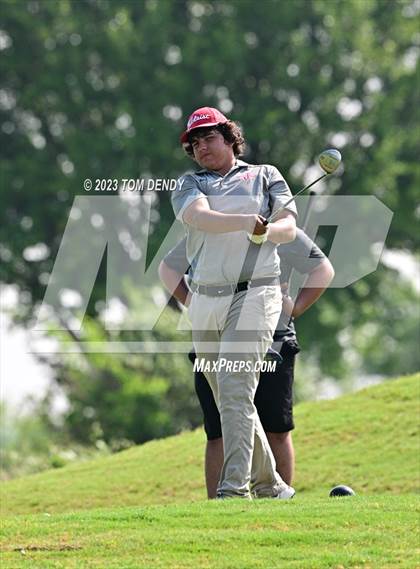 Thumbnail 1 in UIL 3A State Championships photogallery.