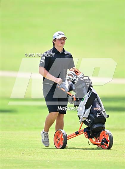 Thumbnail 2 in UIL 3A State Championships photogallery.