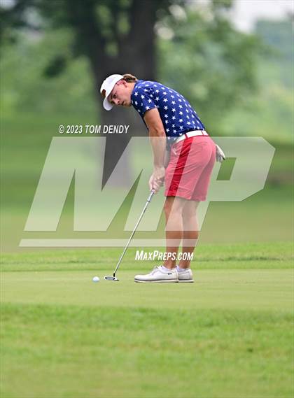 Thumbnail 1 in UIL 3A State Championships photogallery.