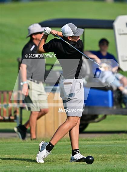 Thumbnail 1 in UIL 3A State Championships photogallery.