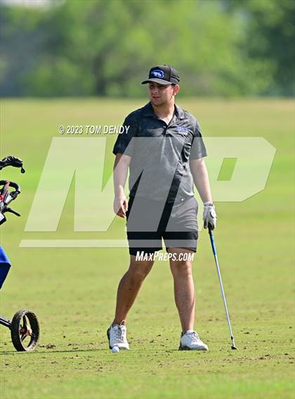 Thumbnail 1 in UIL 3A State Championships photogallery.
