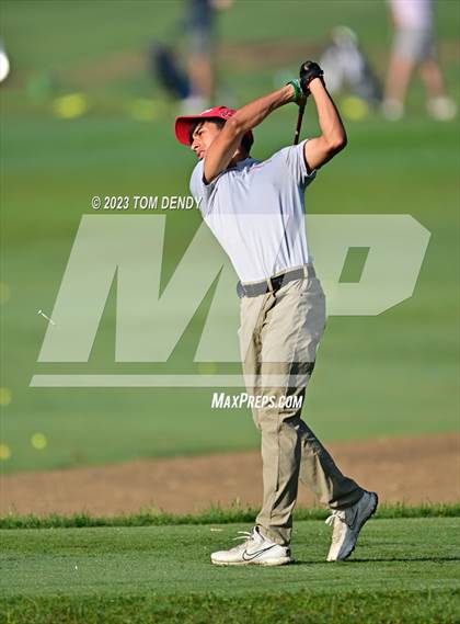 Thumbnail 1 in UIL 3A State Championships photogallery.