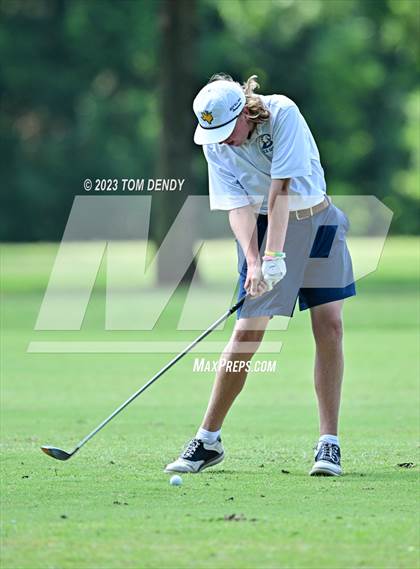 Thumbnail 1 in UIL 3A State Championships photogallery.