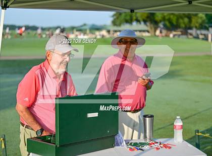 Thumbnail 1 in UIL 3A State Championships photogallery.