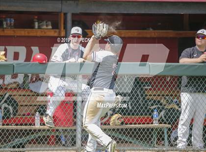 Thumbnail 3 in Willamette vs. Columbia photogallery.