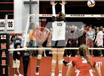 Thumbnail 2 in Marist vs. Mother McAuley Marist vs. Mother McAuley (IHSA 4A Sectional Final) photogallery.