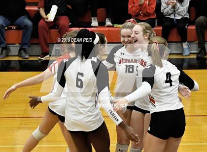 Thumbnail 2 in Marist vs. Mother McAuley Marist vs. Mother McAuley (IHSA 4A Sectional Final) photogallery.