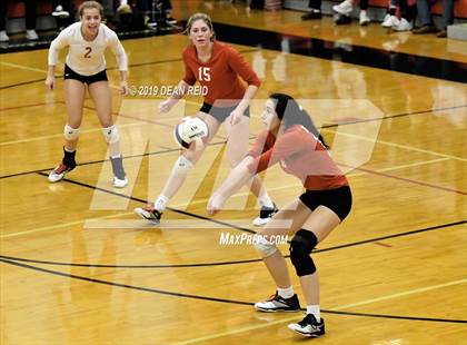 Thumbnail 2 in Marist vs. Mother McAuley Marist vs. Mother McAuley (IHSA 4A Sectional Final) photogallery.