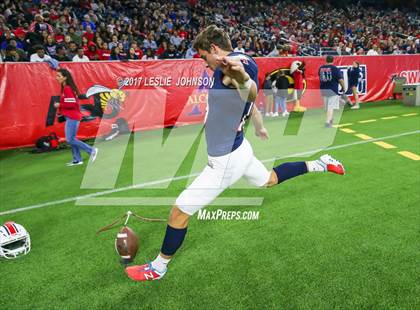 Thumbnail 3 in Atascocita vs. Katy (UIL 6A D1 Regional Semifinal) photogallery.
