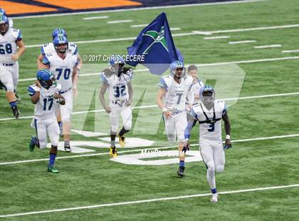 Thumbnail 3 in Cicero-North Syracuse vs. Fairport (Kickoff Classic) photogallery.