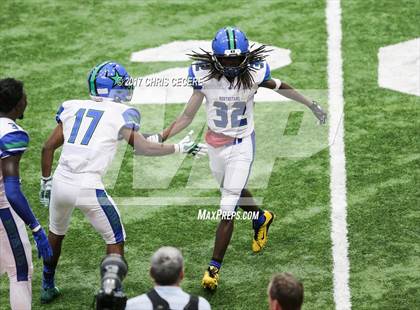 Thumbnail 2 in Cicero-North Syracuse vs. Fairport (Kickoff Classic) photogallery.