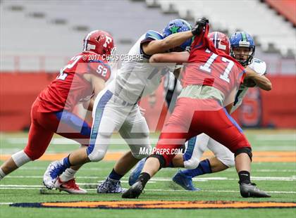 Thumbnail 3 in Cicero-North Syracuse vs. Fairport (Kickoff Classic) photogallery.