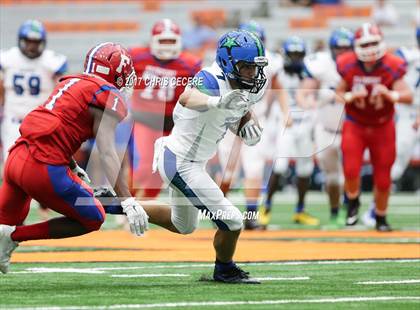 Thumbnail 2 in Cicero-North Syracuse vs. Fairport (Kickoff Classic) photogallery.