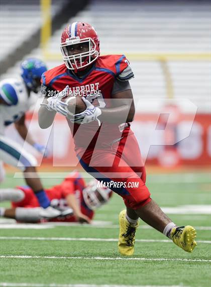 Thumbnail 3 in Cicero-North Syracuse vs. Fairport (Kickoff Classic) photogallery.