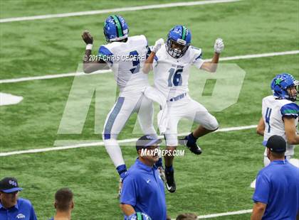 Thumbnail 2 in Cicero-North Syracuse vs. Fairport (Kickoff Classic) photogallery.