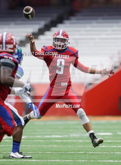 Thumbnail 3 in Cicero-North Syracuse vs. Fairport (Kickoff Classic) photogallery.