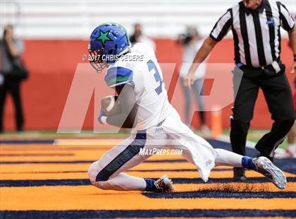 Thumbnail 2 in Cicero-North Syracuse vs. Fairport (Kickoff Classic) photogallery.