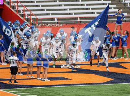 Thumbnail 1 in Cicero-North Syracuse vs. Fairport (Kickoff Classic) photogallery.