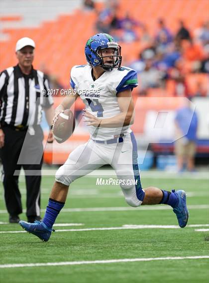 Thumbnail 2 in Cicero-North Syracuse vs. Fairport (Kickoff Classic) photogallery.