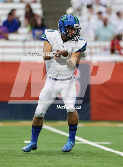Thumbnail 2 in Cicero-North Syracuse vs. Fairport (Kickoff Classic) photogallery.