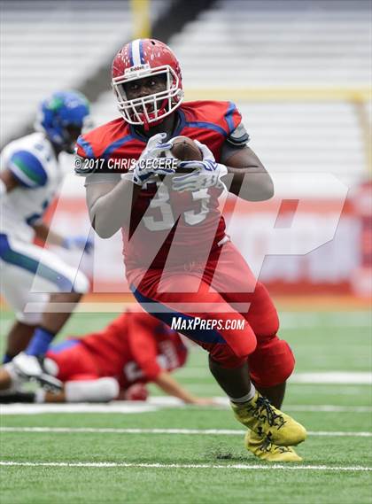 Thumbnail 2 in Cicero-North Syracuse vs. Fairport (Kickoff Classic) photogallery.