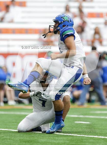Thumbnail 1 in Cicero-North Syracuse vs. Fairport (Kickoff Classic) photogallery.
