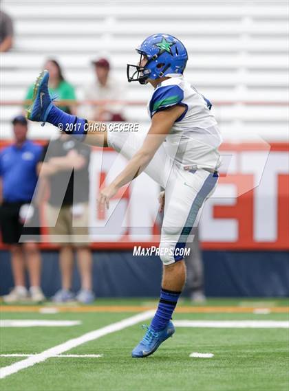 Thumbnail 2 in Cicero-North Syracuse vs. Fairport (Kickoff Classic) photogallery.