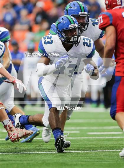 Thumbnail 2 in Cicero-North Syracuse vs. Fairport (Kickoff Classic) photogallery.