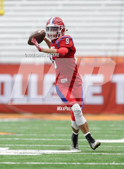 Thumbnail 2 in Cicero-North Syracuse vs. Fairport (Kickoff Classic) photogallery.