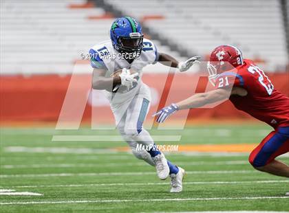 Thumbnail 1 in Cicero-North Syracuse vs. Fairport (Kickoff Classic) photogallery.
