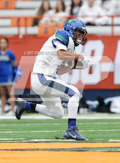 Thumbnail 1 in Cicero-North Syracuse vs. Fairport (Kickoff Classic) photogallery.