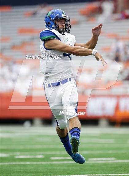 Thumbnail 3 in Cicero-North Syracuse vs. Fairport (Kickoff Classic) photogallery.