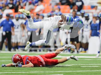 Thumbnail 1 in Cicero-North Syracuse vs. Fairport (Kickoff Classic) photogallery.