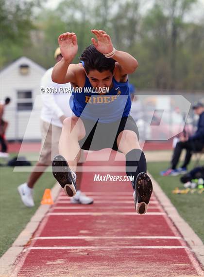 Thumbnail 2 in Art Madric Hall of Fame Invitational photogallery.