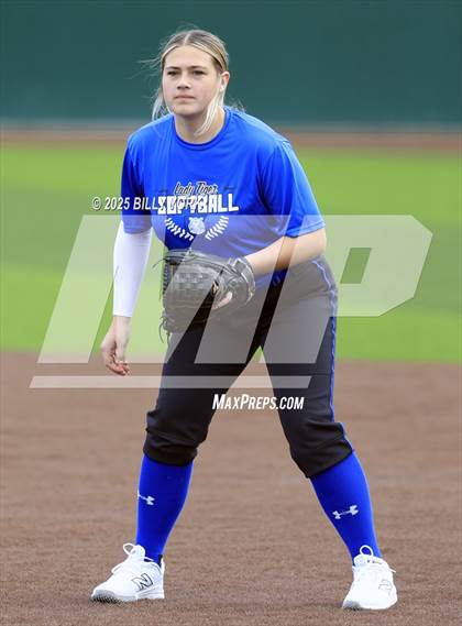 Thumbnail 1 in Wills Point vs Van photogallery.
