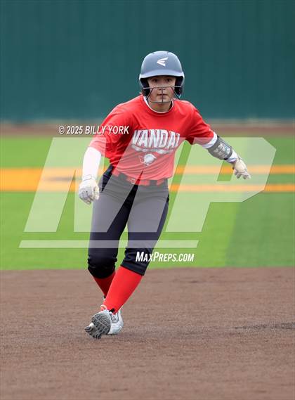 Thumbnail 1 in Wills Point vs Van photogallery.