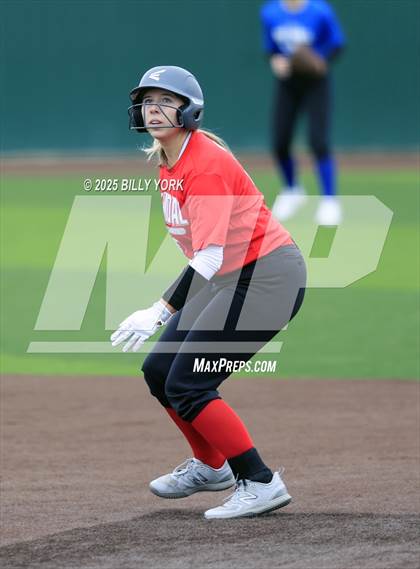 Thumbnail 2 in Wills Point vs Van photogallery.